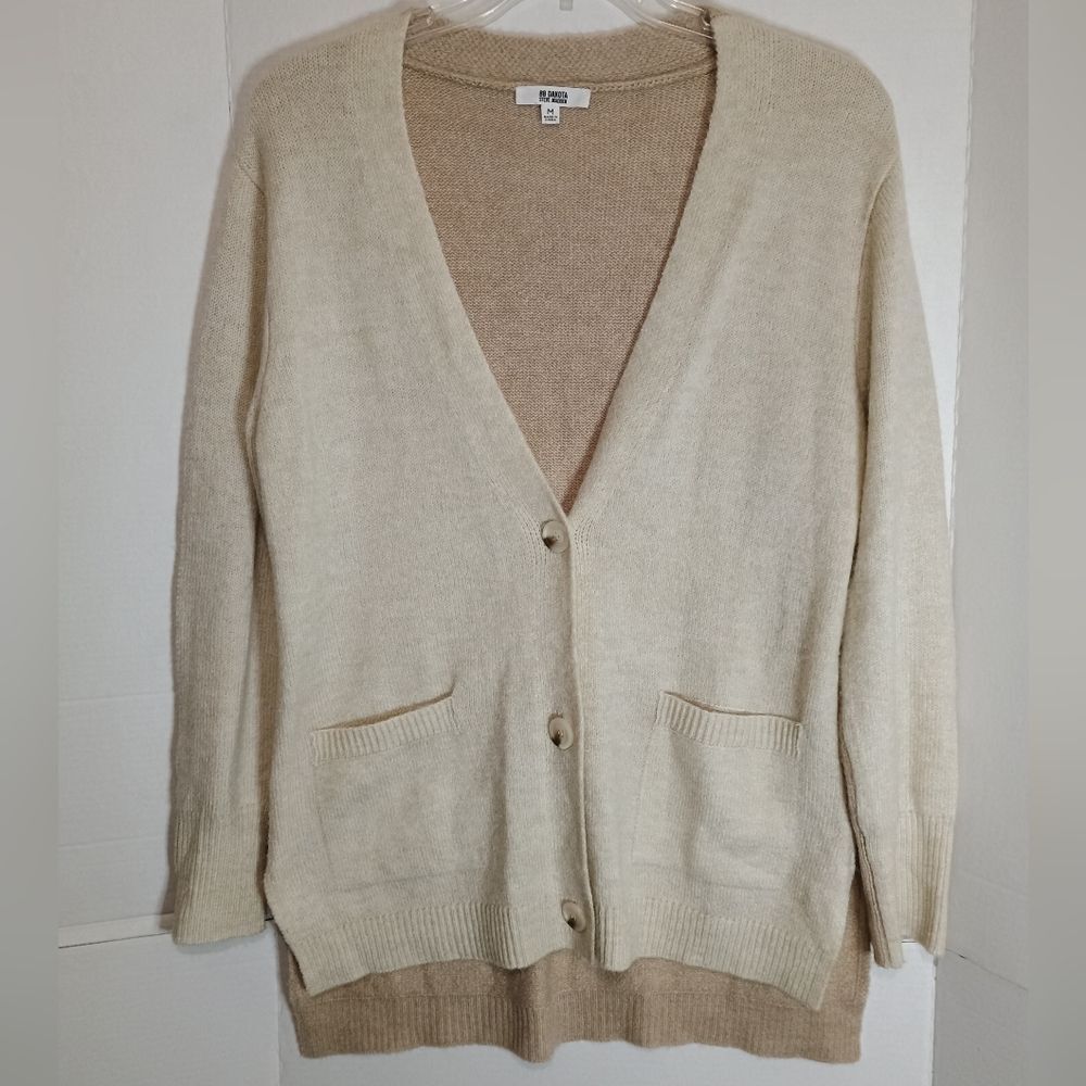 BB Dakota By Steve Madden Sweater Size Medium